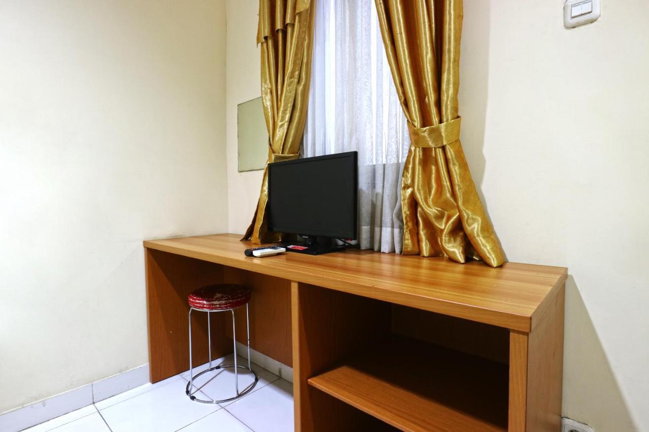 Sabrina Guest House Джакарта Екстериор снимка